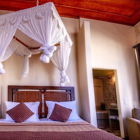 Leo Hotel Rethymno  Екстер'єр фото