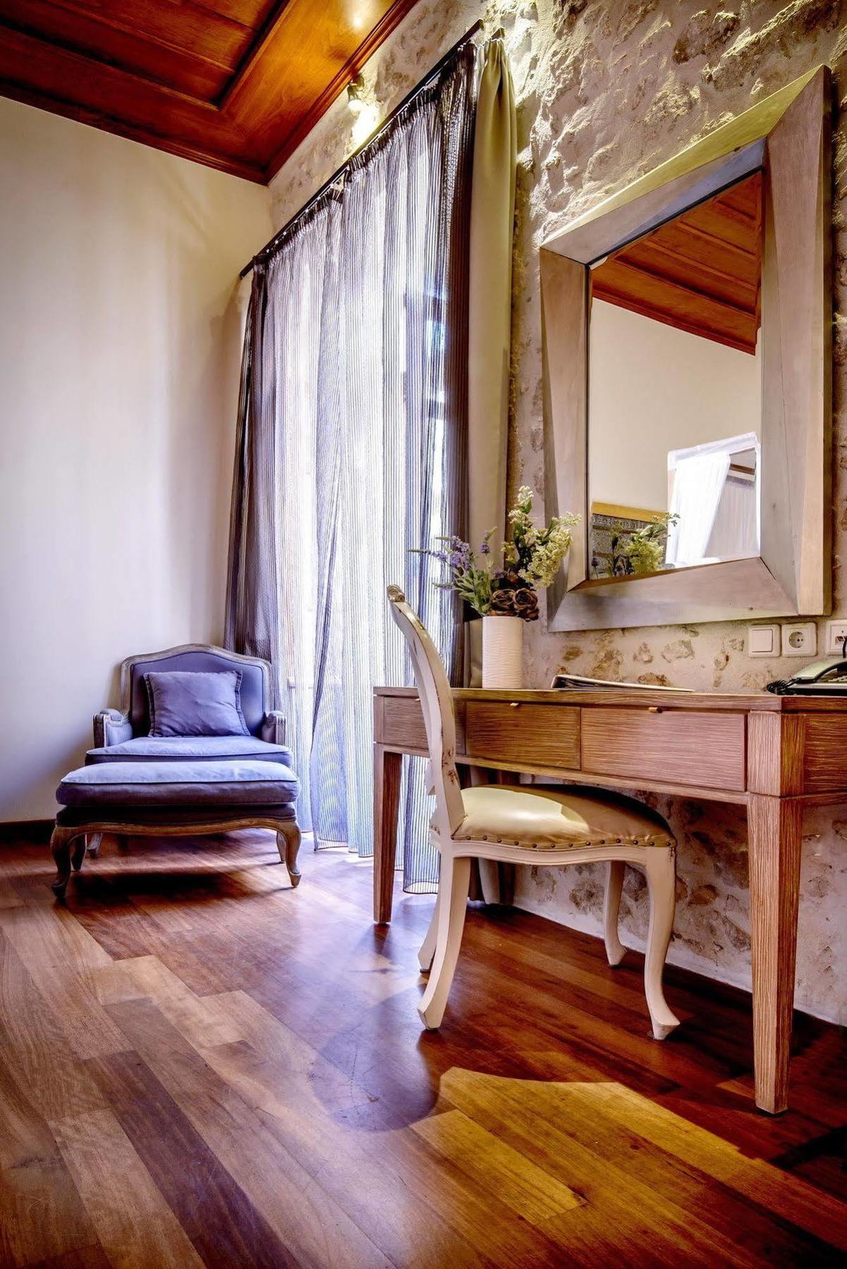 Leo Hotel Rethymno  Екстер'єр фото