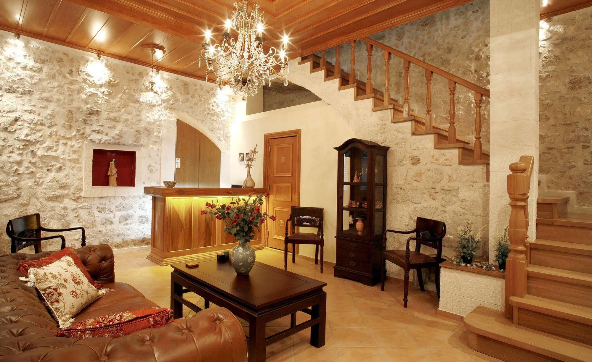 Leo Hotel Rethymno  Екстер'єр фото